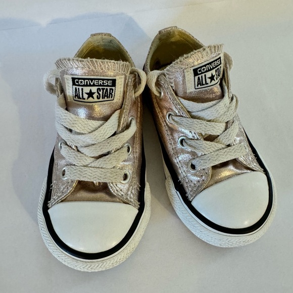 Rose gold metallic shiny pink toddler converse size6 - Picture 5 of 8